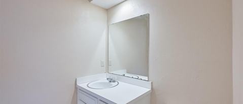 Building Photo - 2704 St George Pl