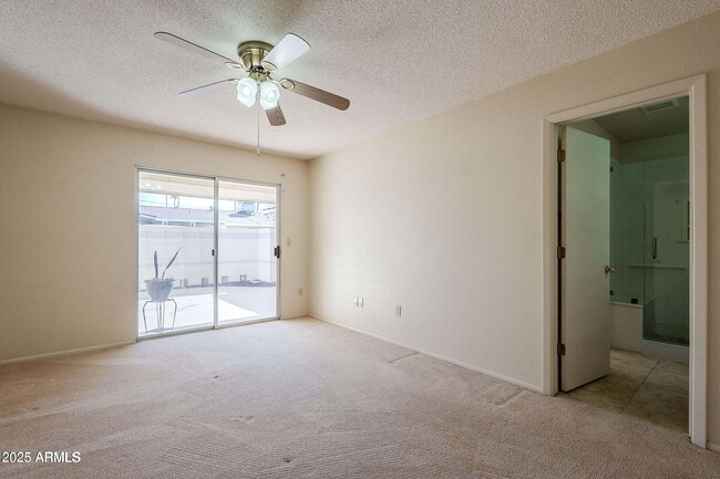 Building Photo - 13611 N Newcastle Dr
