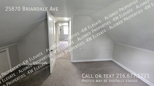 Building Photo - 25870 Briardale Ave