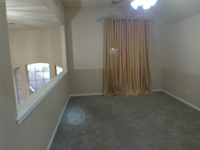 Building Photo - 20207 Emerald Cliff Ln