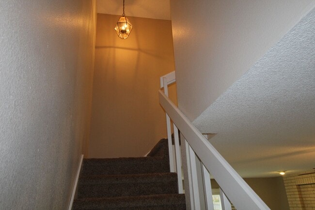 Building Photo - 7878 N Wilding Dr