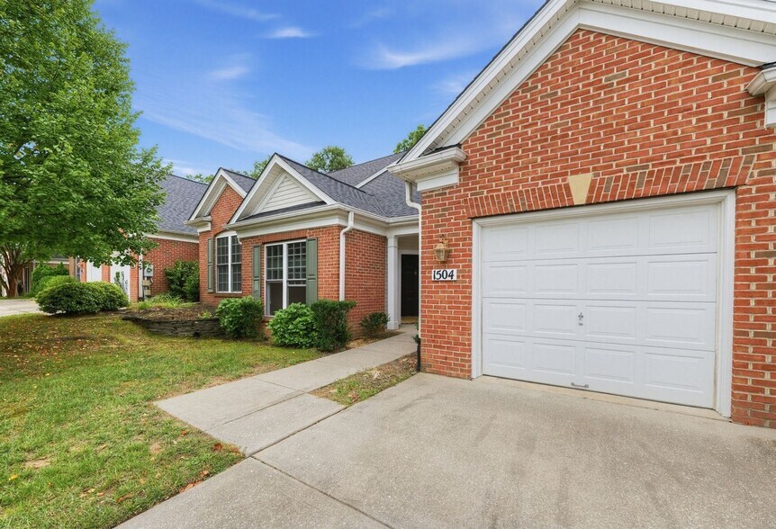 Building Photo - 1504 Sapphire Ct