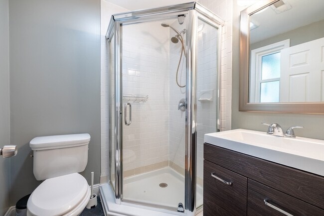 Building Photo - 11 Juliette St