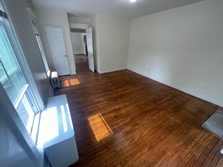 3RD BEDROOM - 415 NY-146