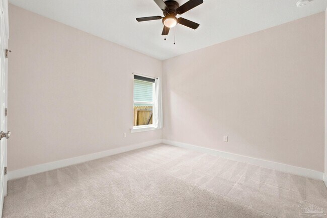 Building Photo - 232 Camellia Dr