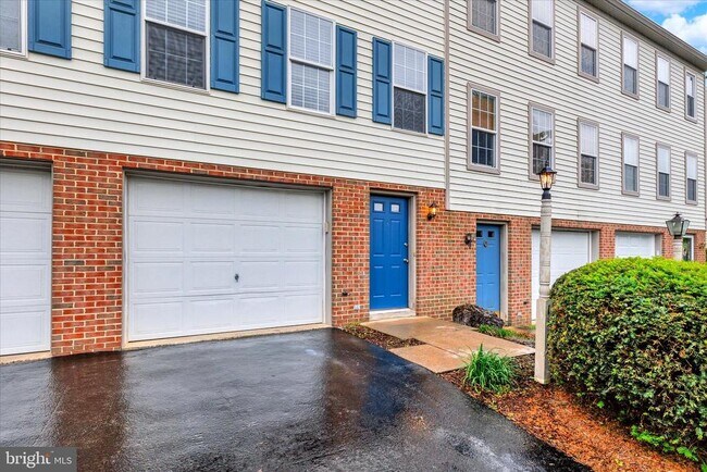 Building Photo - 1112 Hearthridge Ln
