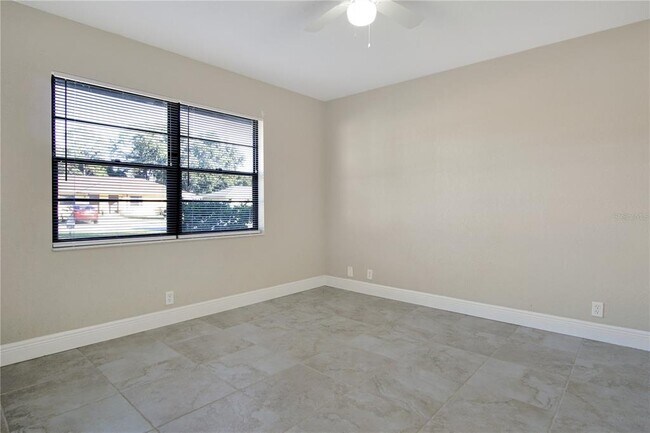 Building Photo - 5605 Struthers Ct