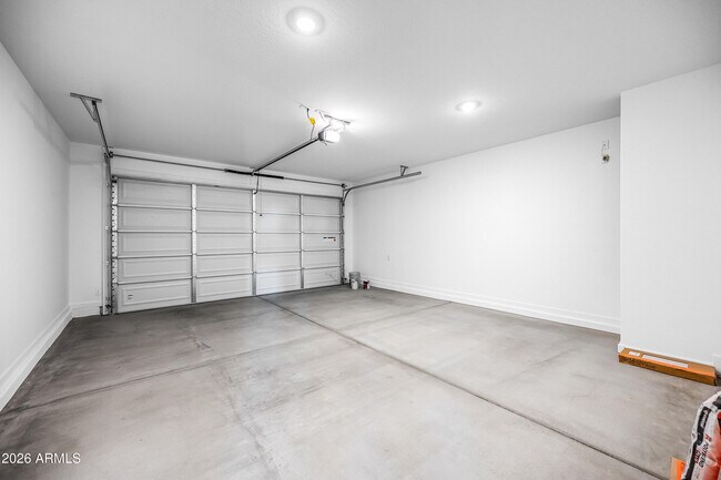 Building Photo - 7505 E Cozy Cottage Ln