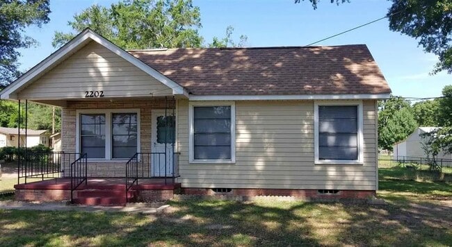 Building Photo - 2202 County Rd 1125