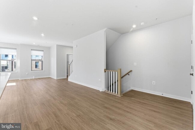 Building Photo - 2490 Connector Aly