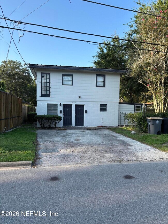 Building Photo - 3552 College St