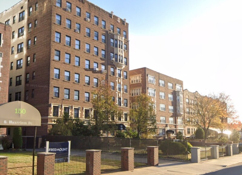 Building Photo - 150 S Harrison St