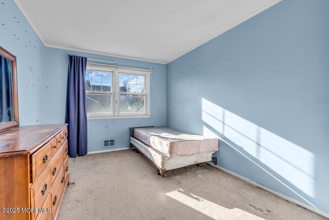 Building Photo - 260 Howard Ave