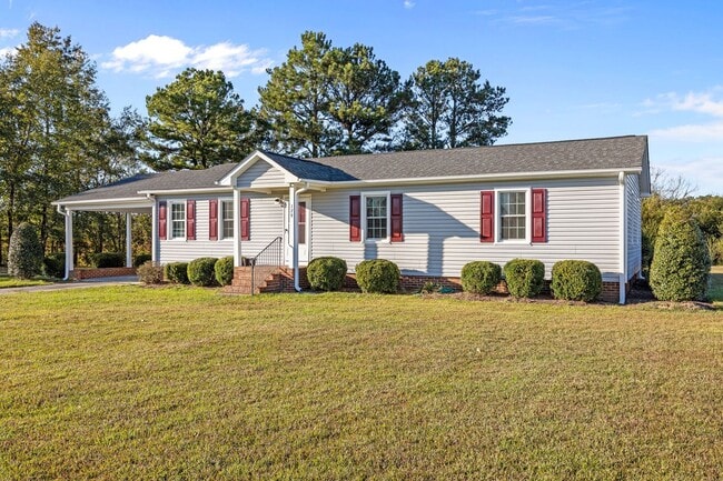 Primary Photo - Lovely 3 bed 2 bath home located in Lillin...