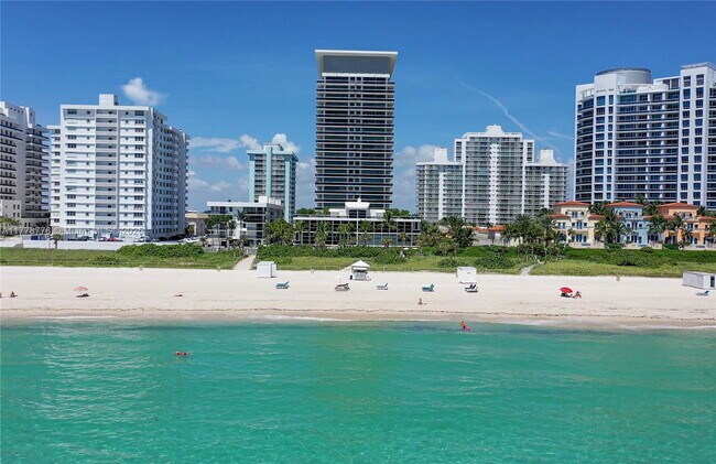 Building Photo - 5875 Collins Ave