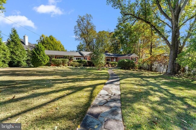 Building Photo - 8511 Beech Tree Rd