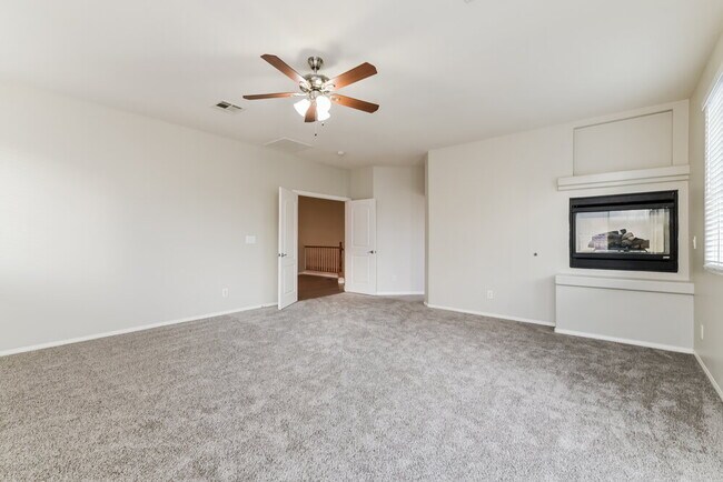 Building Photo - 5781 Magini Ave