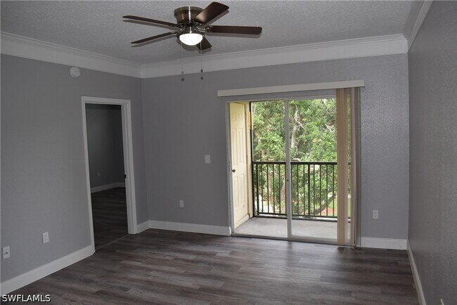 Building Photo - 11561 Villa Grand