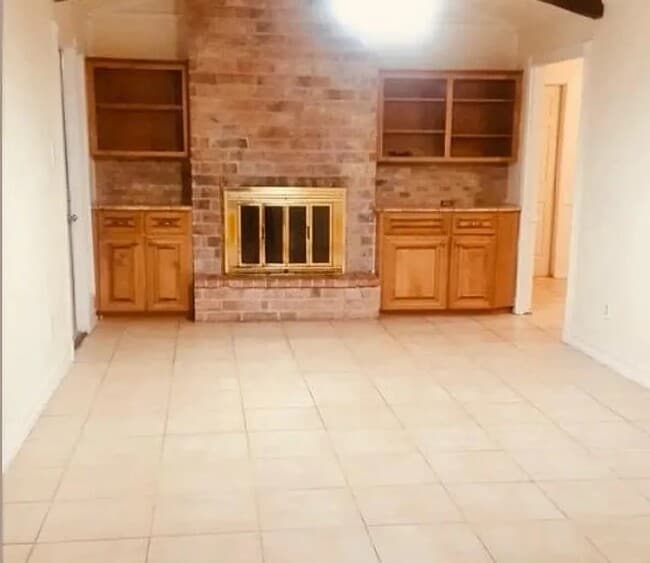 Building Photo - 4918 Lavaca Dr