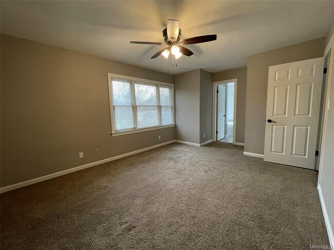 Building Photo - 8342 Longneedle Dr