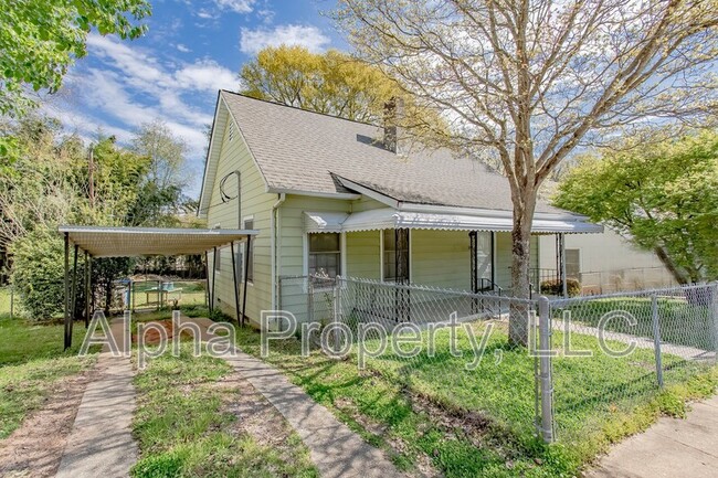 Primary Photo - 18 Hale St