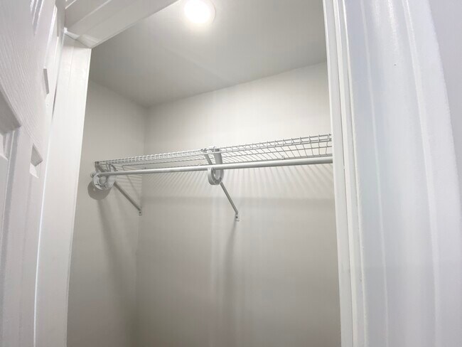 Building Photo - 48 Moulton Rd