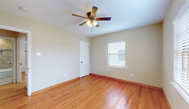 Building Photo - 407 Arizona St