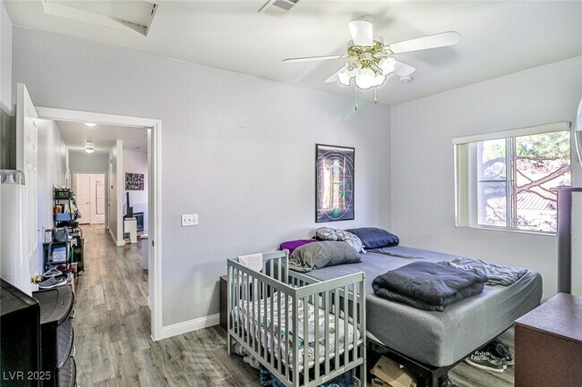 Building Photo - 5250 S Rainbow Blvd