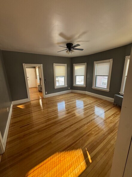 Building Photo - 95 Bradford Ave