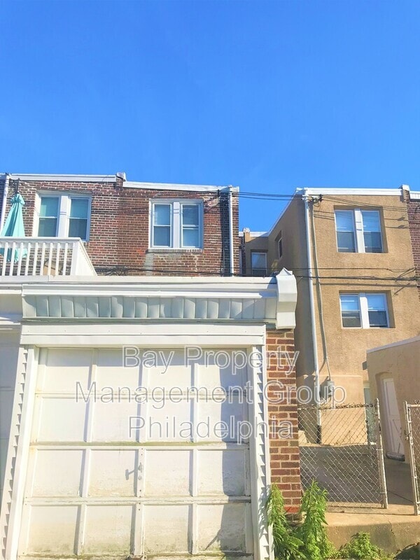 Building Photo - 618 Gerhard St