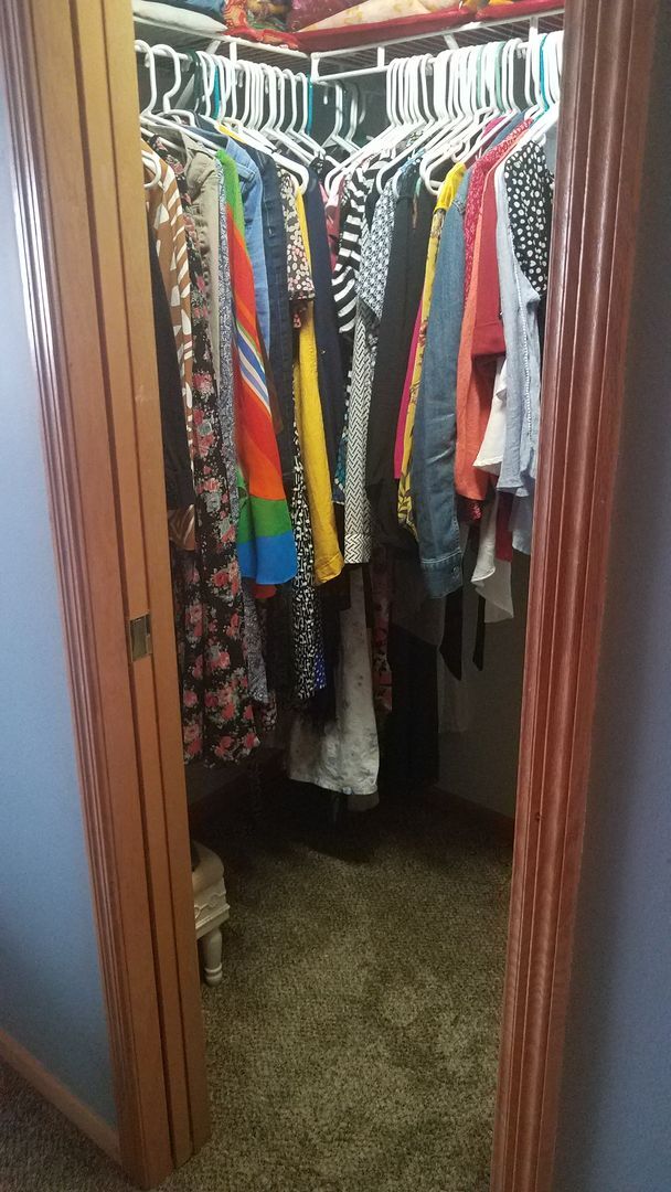 Building Photo - Spacious 4bed 3.5bath Single Family Home in Shakopee.  Featuring an in-home Theater