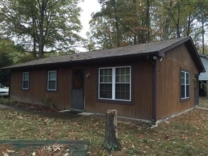 Building Photo - 37 Bayou Dr