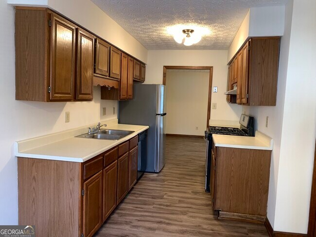 Building Photo - 1107 Booth Ct SW