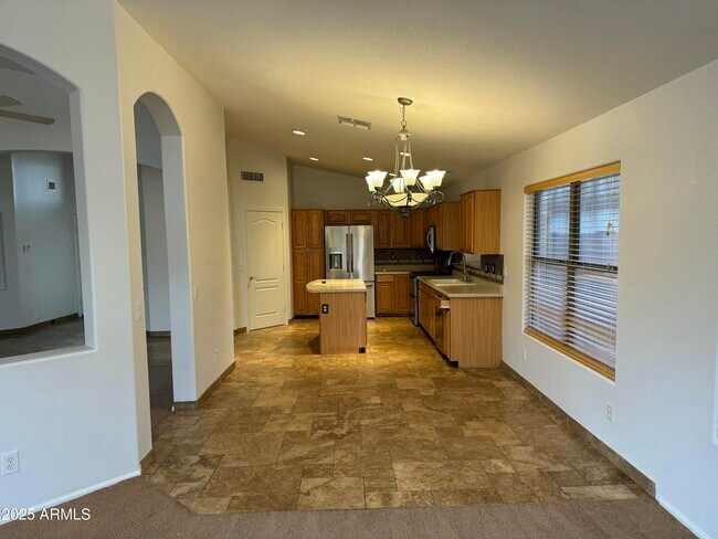 Building Photo - 11448 E Petra Ave