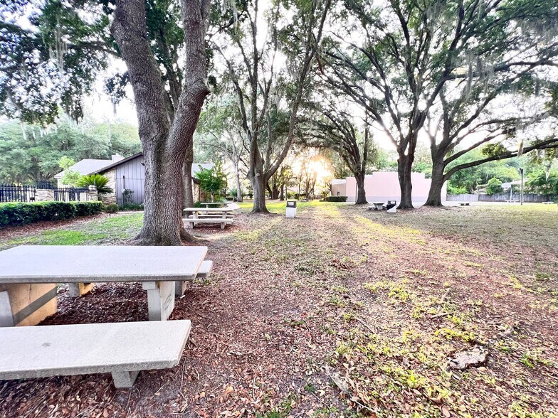 Building Photo - 3724 54th Ln