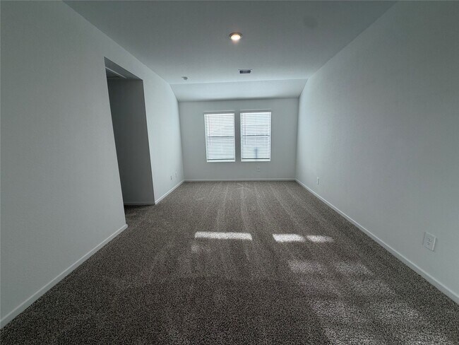 Building Photo - 27714 Hudson Sands Ln