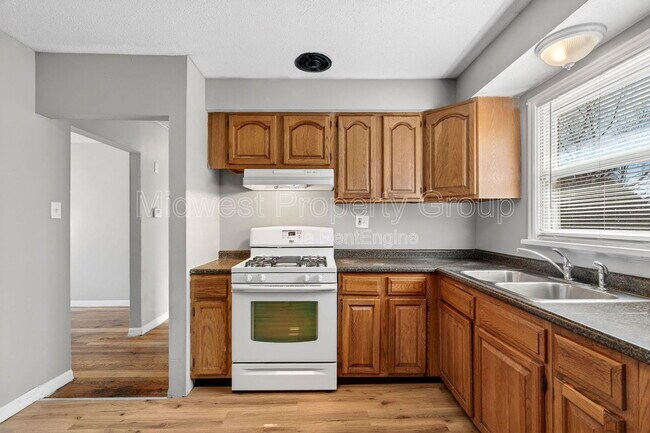 Building Photo - 8280 Frost Ave