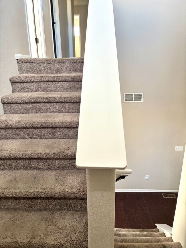 Building Photo - Beautiful 4 Bed/3 Bath West Greeley Home – Spacious Lot & Great Location! Free February Rent! Mov...