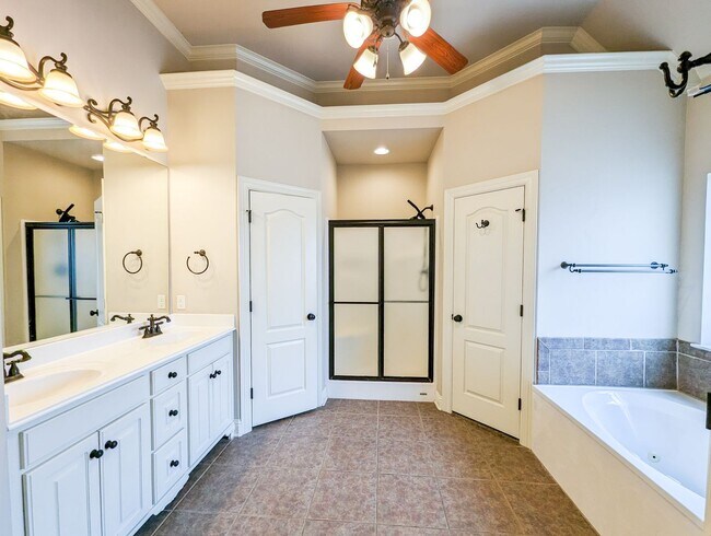 Building Photo - North Bossier Rental