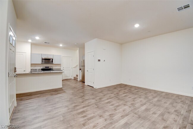 Building Photo - 4234 Lunar Cyn Ave