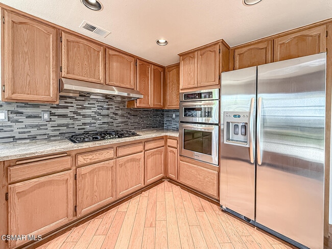 Building Photo - 12057 Falcon Crest Way