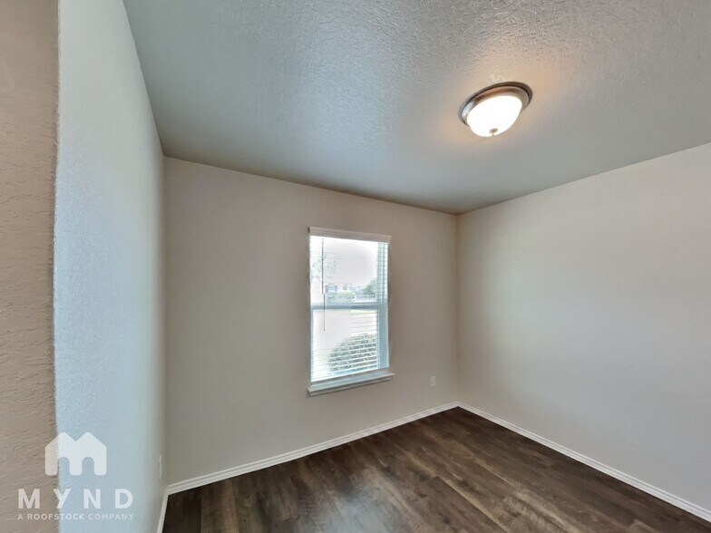 Building Photo - 7532 Rose Robin Run Ct