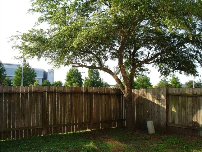 Building Photo - 11843 Keystone Spring Way