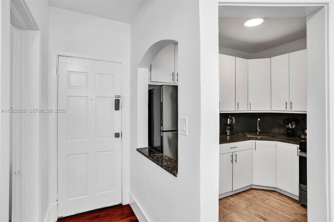 Building Photo - 1656 Polk St