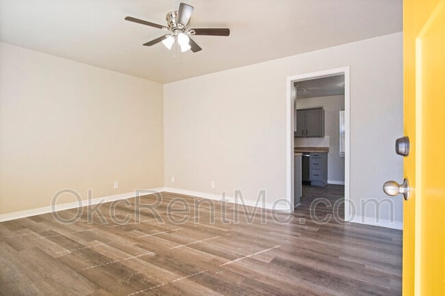 Building Photo - 6703 NW 25th St