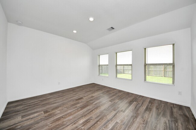 Building Photo - 26631 Castiel Dr