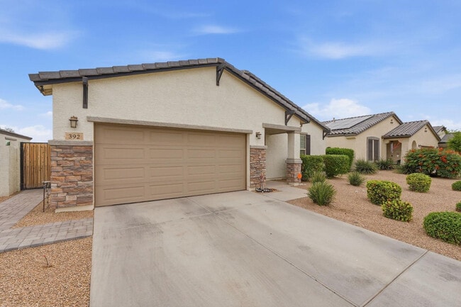 Building Photo - 392 S 194th Ln