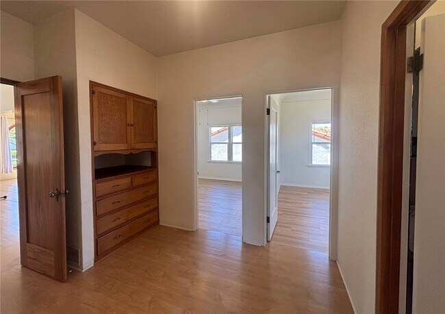 Building Photo - 1340 S Patton Ave