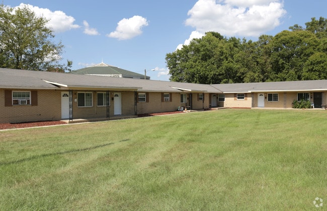 Building Photo - 3021 Cusseta Rd