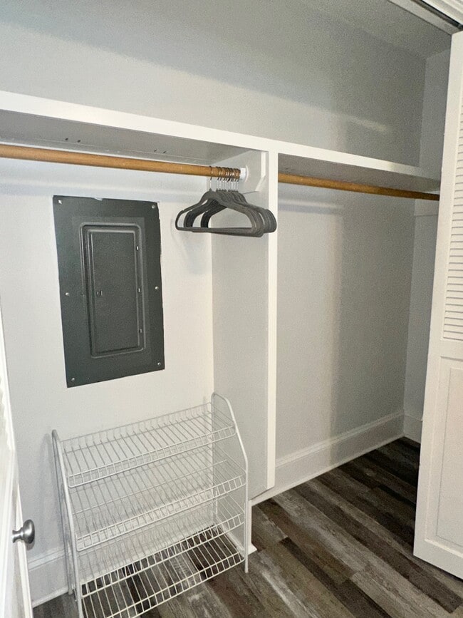 Building Photo - 1205 Furches Ave